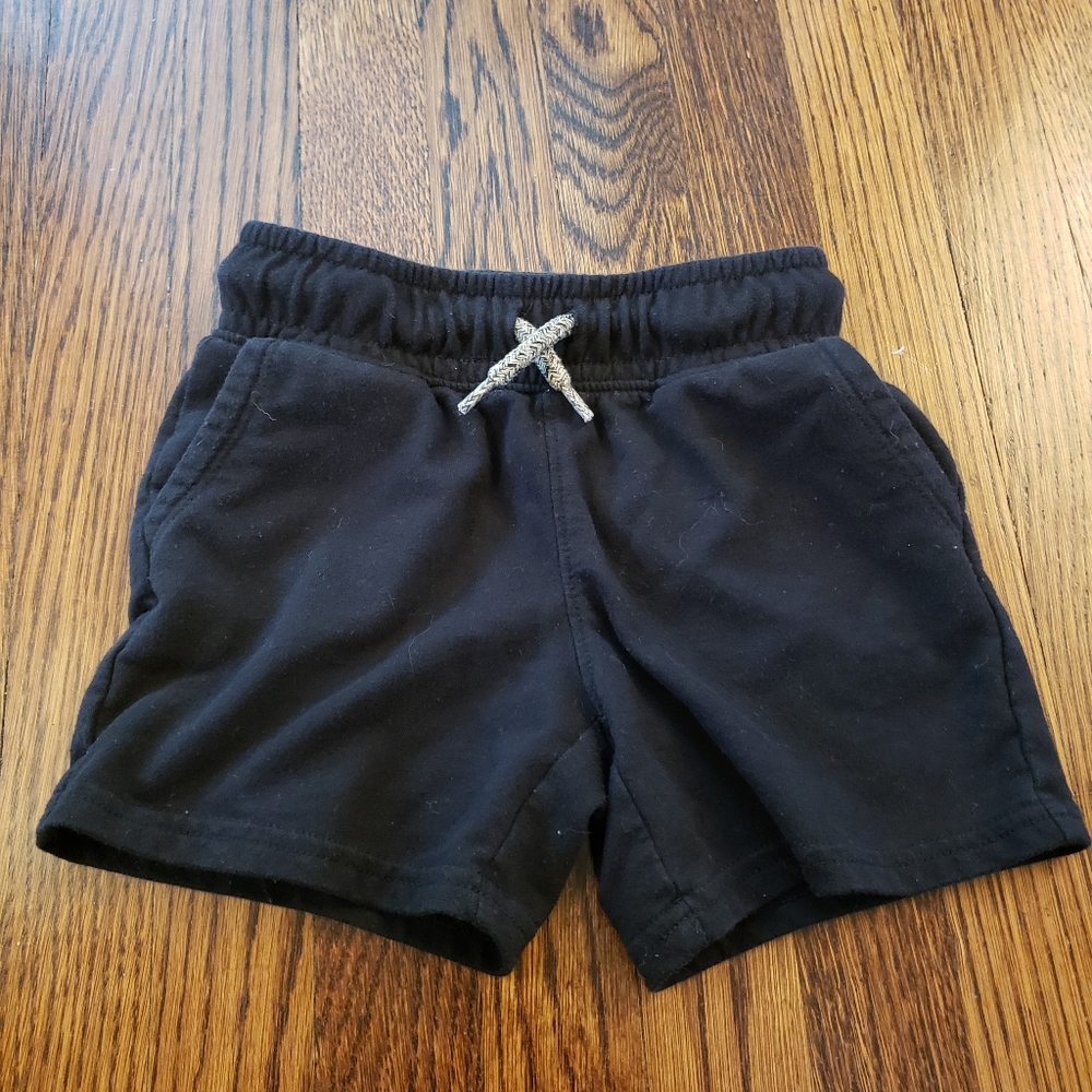 Okie Dokie Black shorts 3T